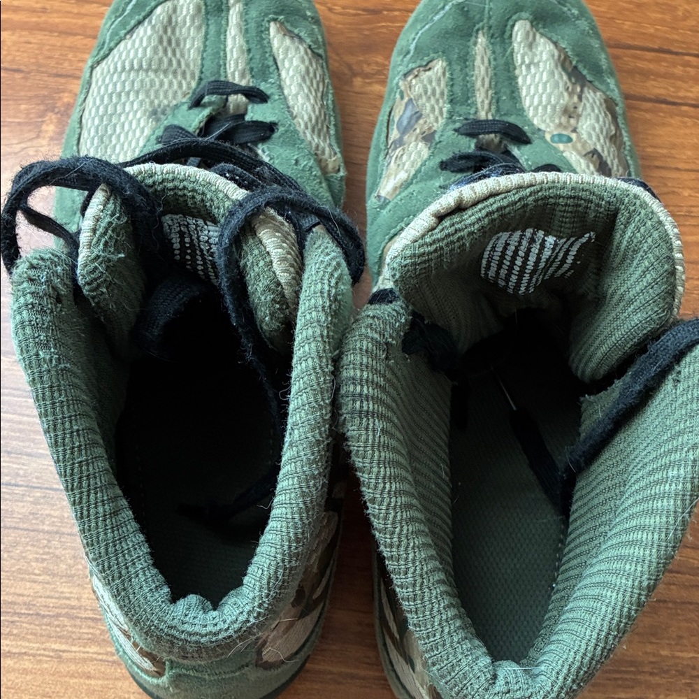Asics Split Second Camouflage Wrestling Shoes (2012) View 3